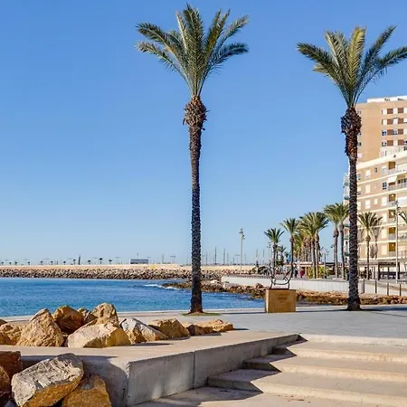 Moderno Apartamento Con Piscina