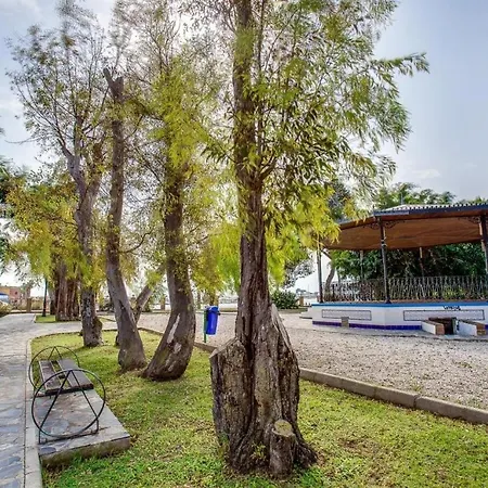 Moderno Apartamento Con Piscina Apartamento