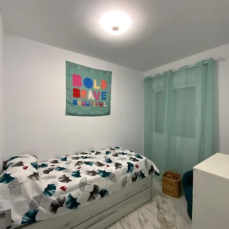 Moderno Apartamento Con Piscina *