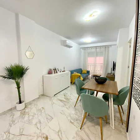 Moderno Apartamento Con Piscina *